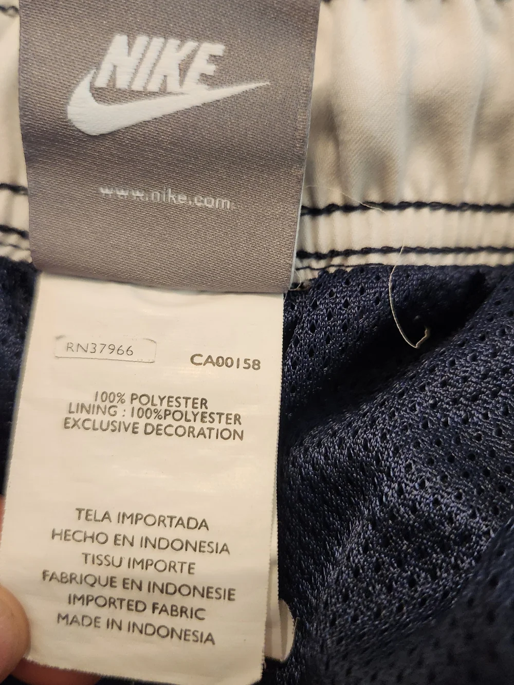 Vintage Nike Mens L Faded Travis Scott Big Swoosh Above Knee Lined Cargo Shorts